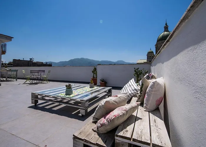 Flamingo Bed and Breakfast 4*