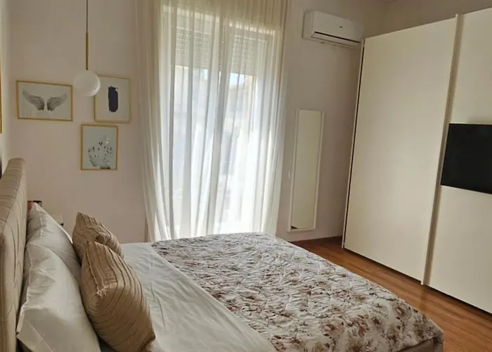 Flamingo Bed and Breakfast Πομπηία