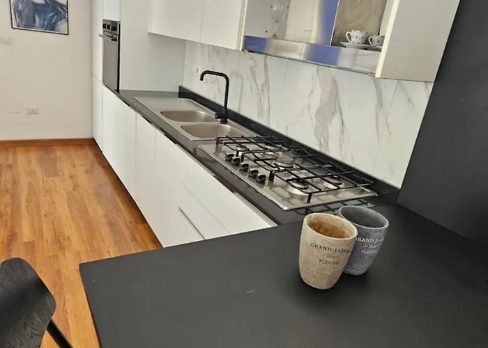 Flamingo Bed and Breakfast 4*