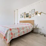 Flamingo Bed & Breakfast 3*