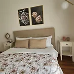 Flamingo Bed & Breakfast 3*