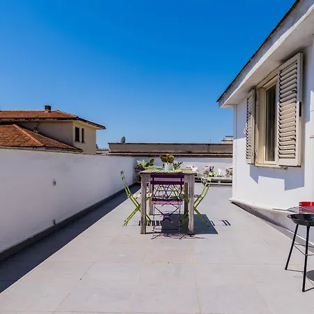 Flamingo Bed & Breakfast 3*