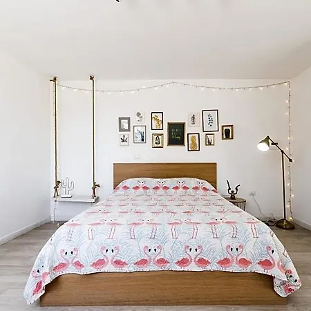 Bed and Breakfast Flamingo 3*
