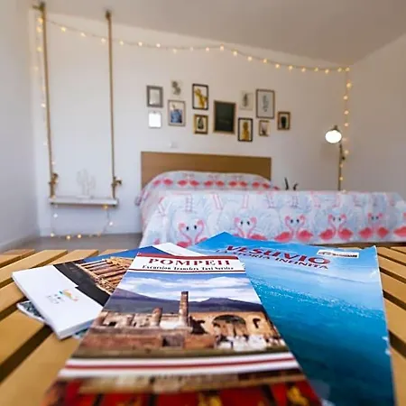 Flamingo Bed and Breakfast Πομπηία
